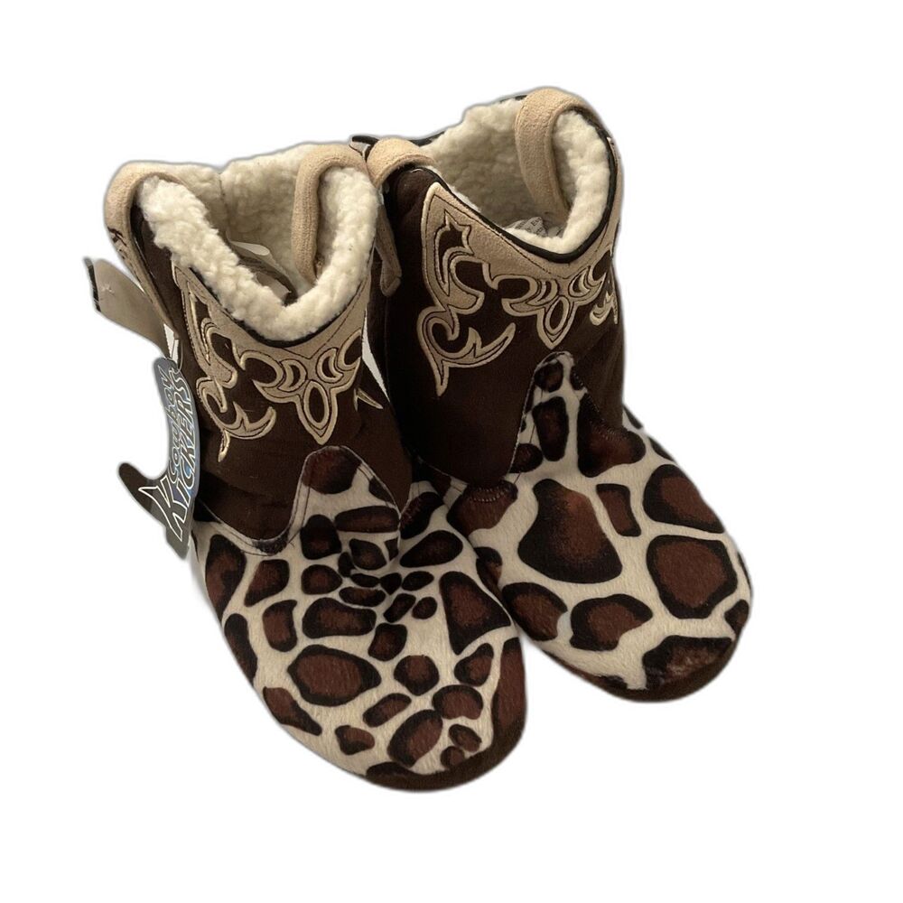 Montana Silversmiths Cowboy Kickers Boot Slippers Women Size M Giraffe Print NWT